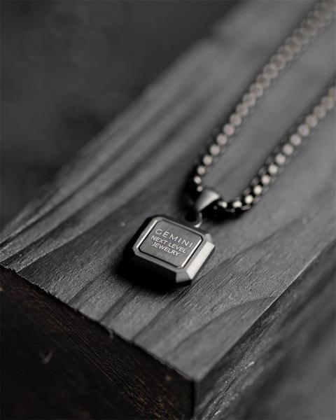 Halskette aus Titan/Stahl mit schwarzem Achat - Meraki Black